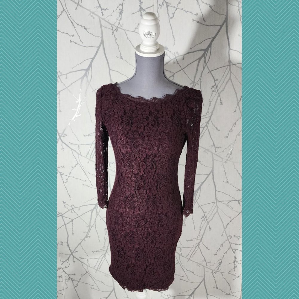 T. Babaton Burgundy Lace Overlay Bodycon Dress